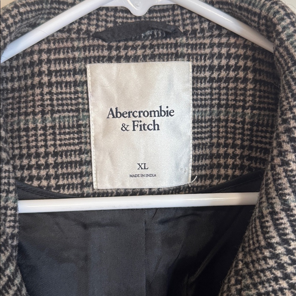 Abercrombie & Fitch Gray Plaid Trench Coat - Picture 5 of 13